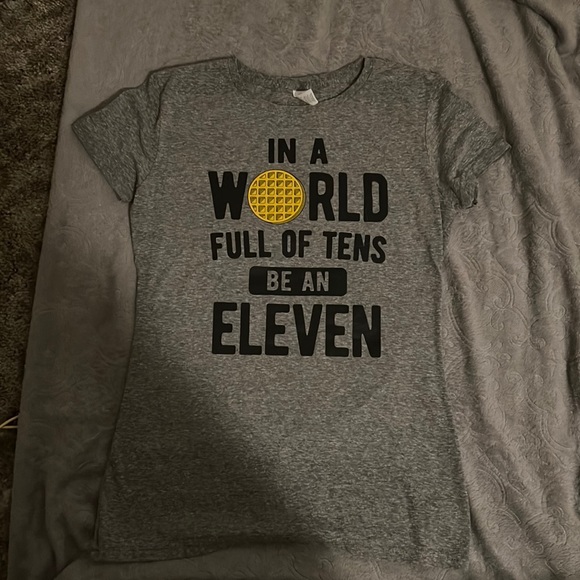 Airwaves Other - STRANGER THINGS S GRAPHIC TEE GRAY AND BLACK.